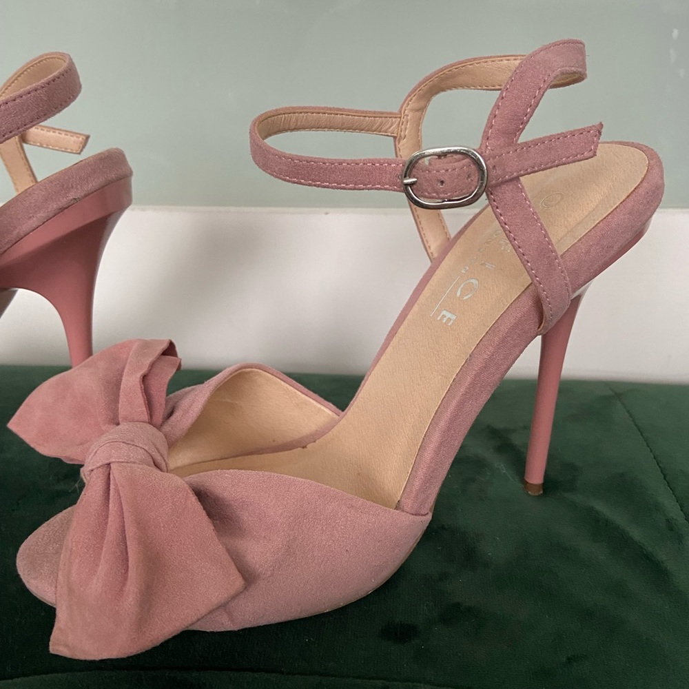 Pink suede Office London Scarlett bow heels